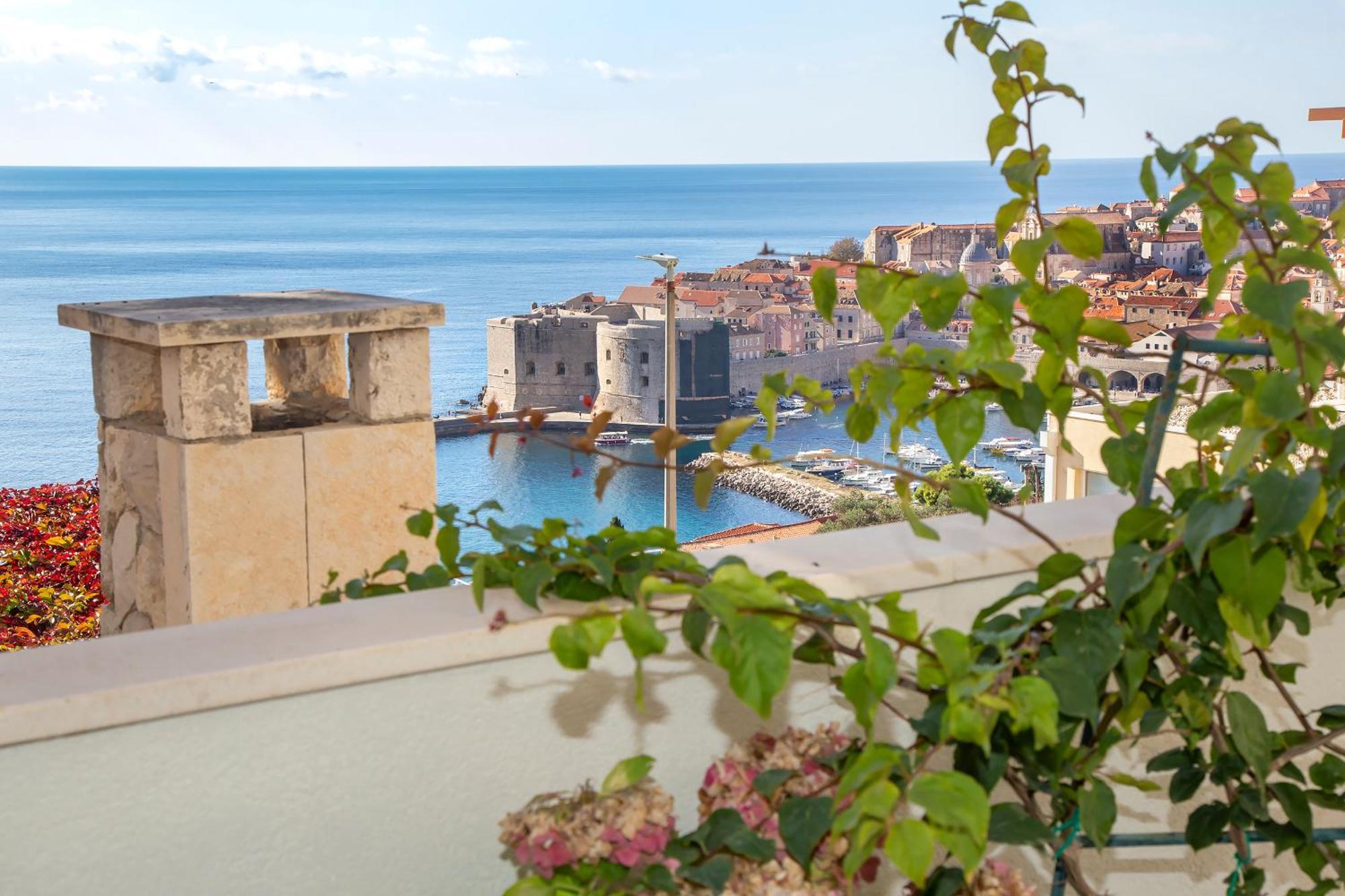 55 & 54 Stairs Apartments Dubrovnik Luaran gambar